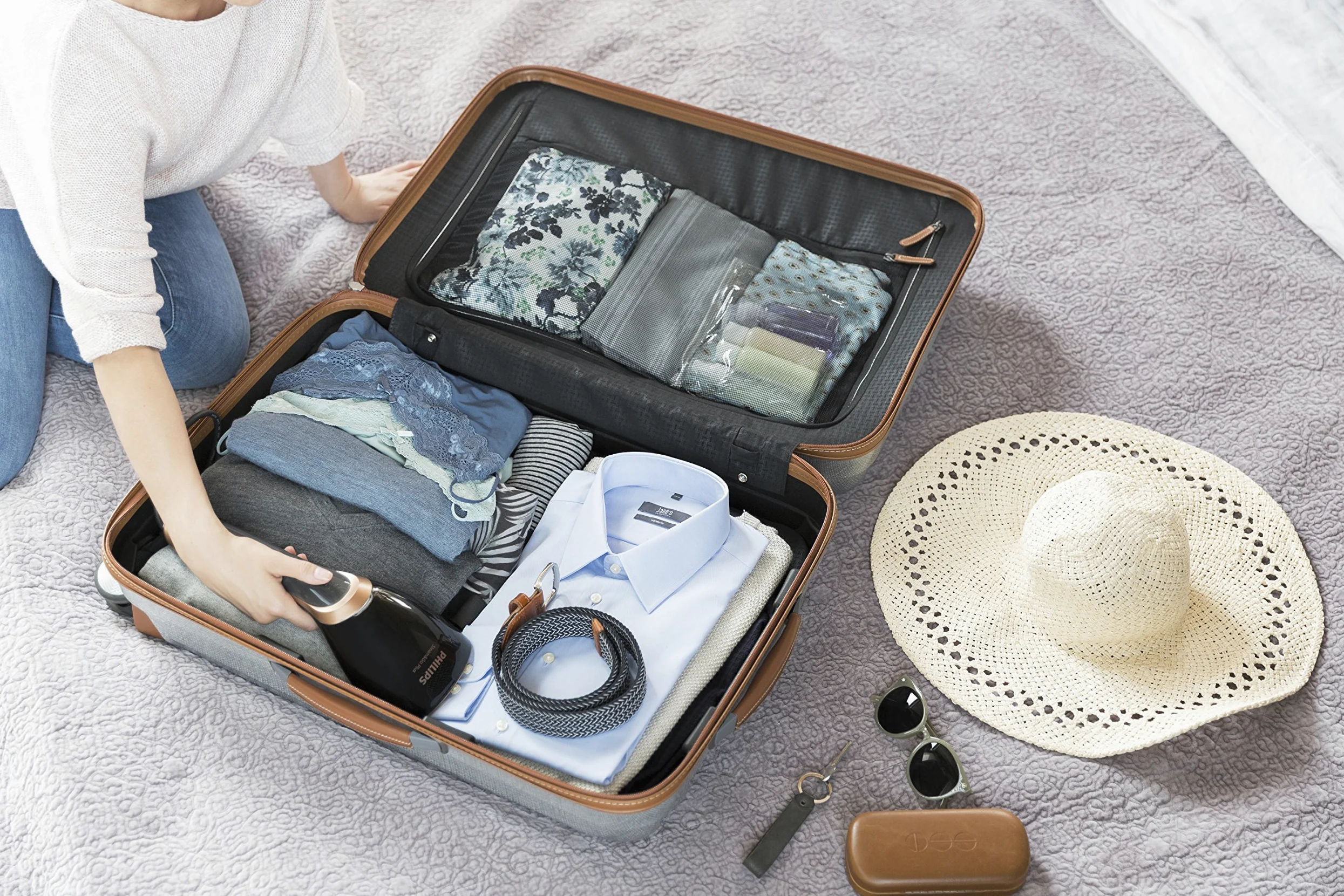 Philips gc362/80 Steam E GO Portable spazzola a vapore, Nero/Oro