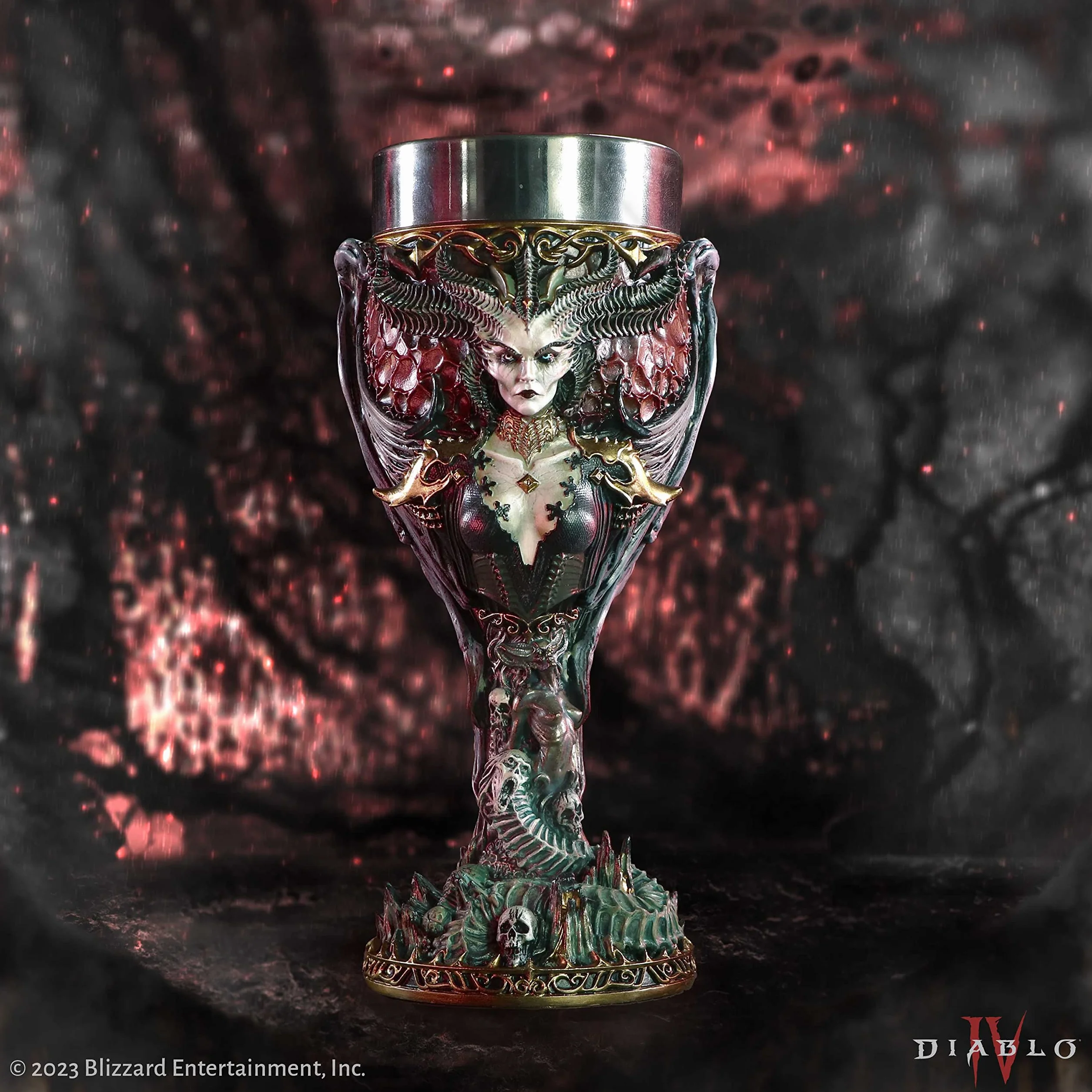 Nemesis Now Diablo® IV Lilith Calice 19,5 cm, resina con licenza ufficiale Diablo, design esclusivo, Diablo Drink Cup, Cast in resina fine, sapientemente dipinta a mano, inserto rimovibile