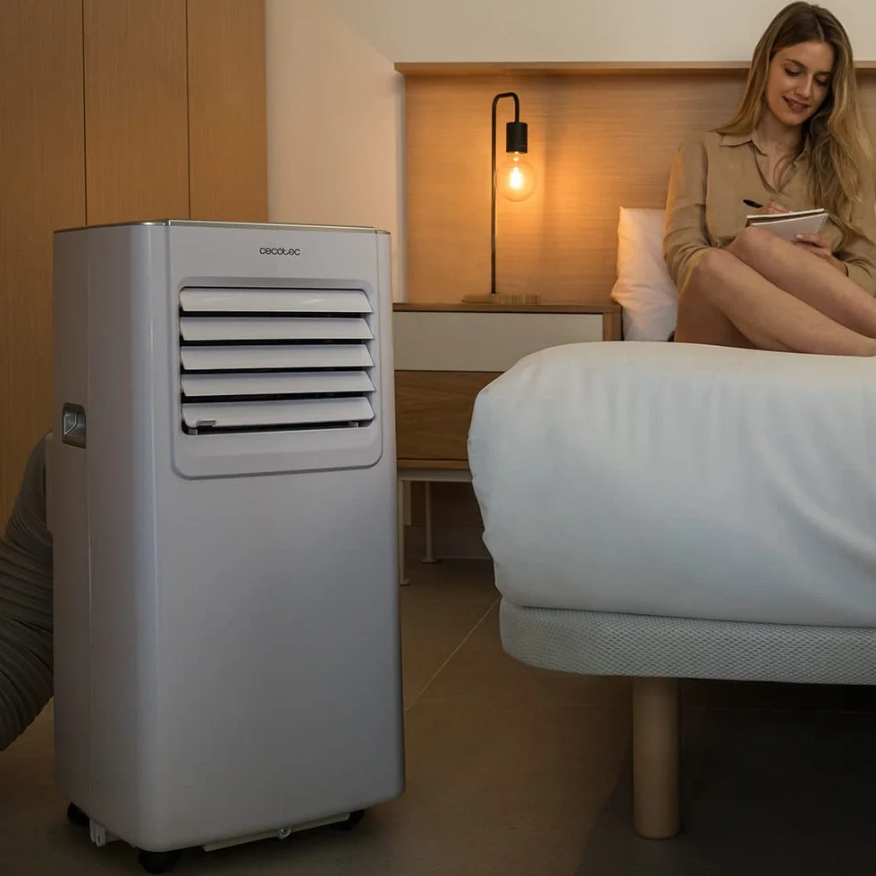 Cecotec Condizionatore Portatile con Telecomando ForceClima 7100. 7000 BTU, Tecnologia Soundless, Display LED, 4 modalità, 2 velocità, copertura fino a 20 m2