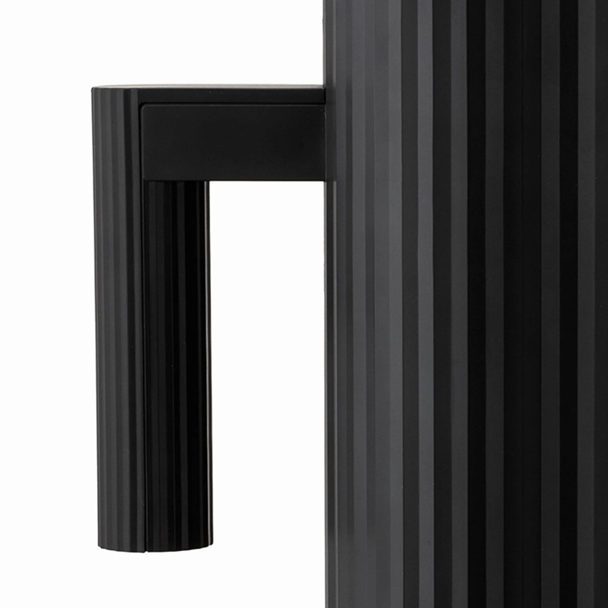 Alessi Plissé MDL12 B - Caraffa Termoisolante di Design con Vetro Termico Interno a Doppia Parete, in Resina Termoplastica, 100 cl, Nero