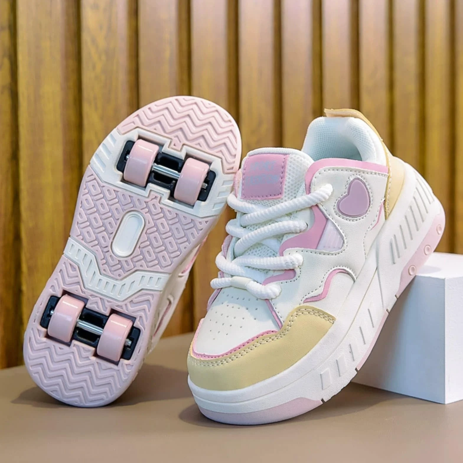 Surwin Scarpe con Rotelle Bambina 4 Ruote, Scarpe Skateboard Ruote Bambino 2 in 1 Sneaker 30-39 EU