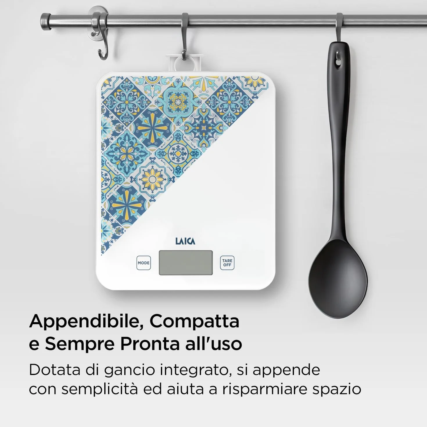 LAICA Bilancia da Cucina Digitale - Blue - Appendibile - Alta Precisione 10kg/1g - Display LCD - Funzione TARA - Calcola il Volume dell'Acqua - Vetro Temperato - Italian Design