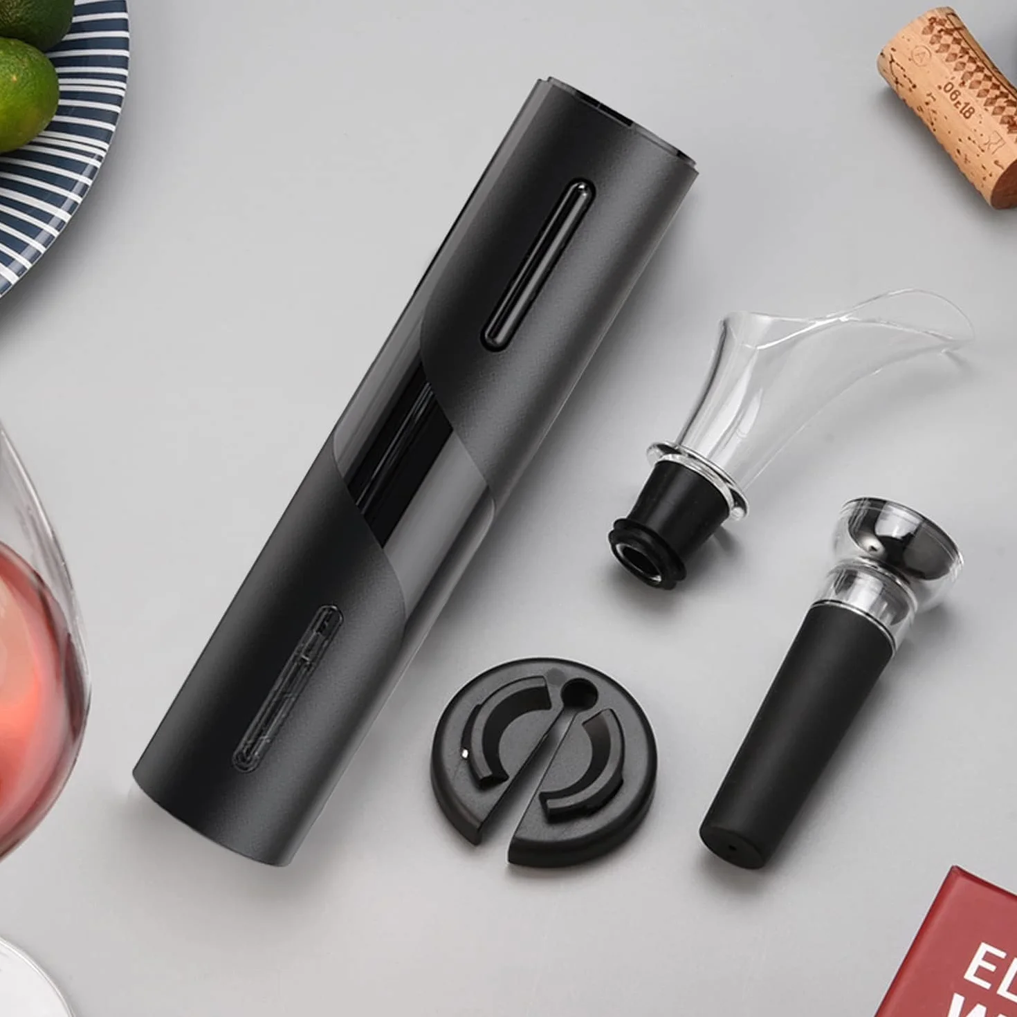 SQUADO Cavatappi Elettrico Professionale per Vino con Tagliapasta Stagnola e Tappo Sottovuoto