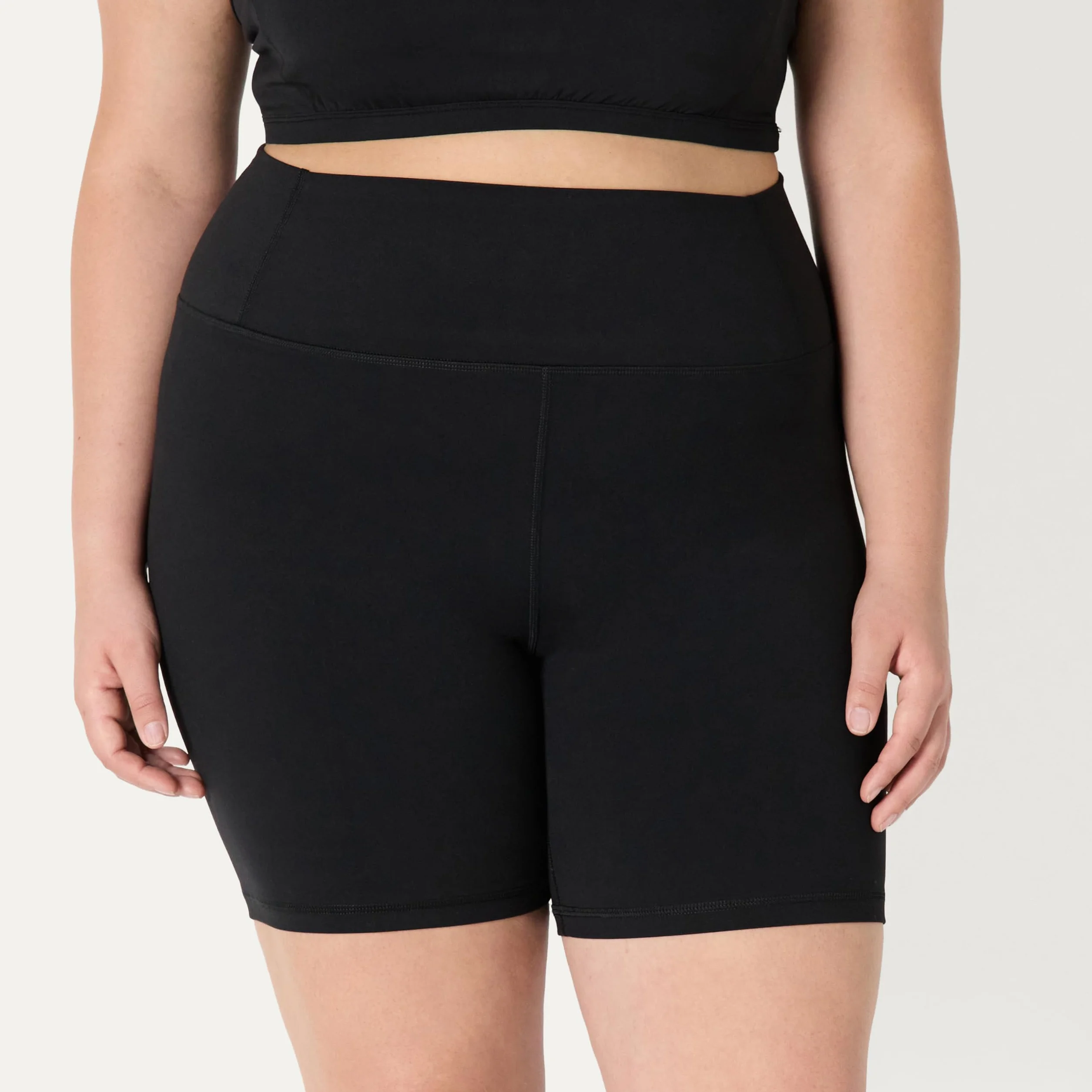 Amazon Essentials Pantaloncini da Ciclista Tecnici FormFlex Morbidissimo Vita Alta Donna