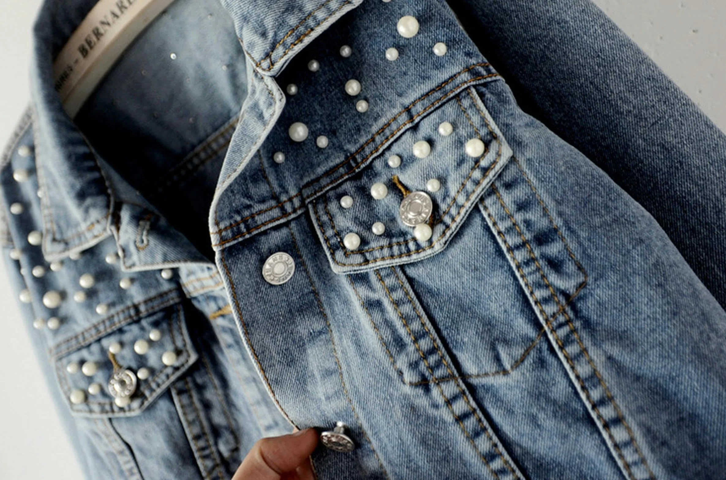 Giacca Corta in Denim da Donna con Perle Azzurro XL