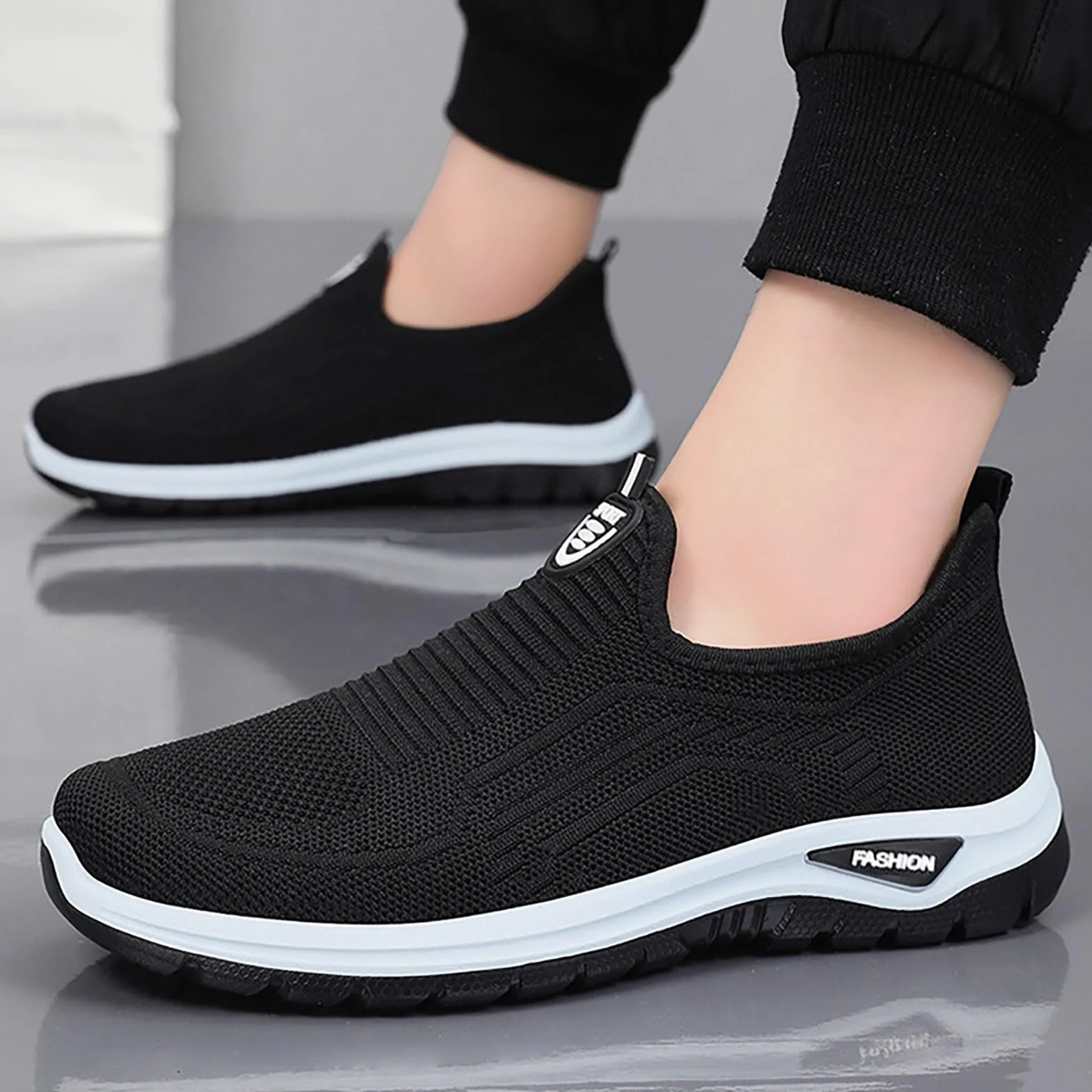 Scarpe da allenamento uomo traspiranti slip on sneaker leggere da corsa estive ortopediche suola morbida senza lacci