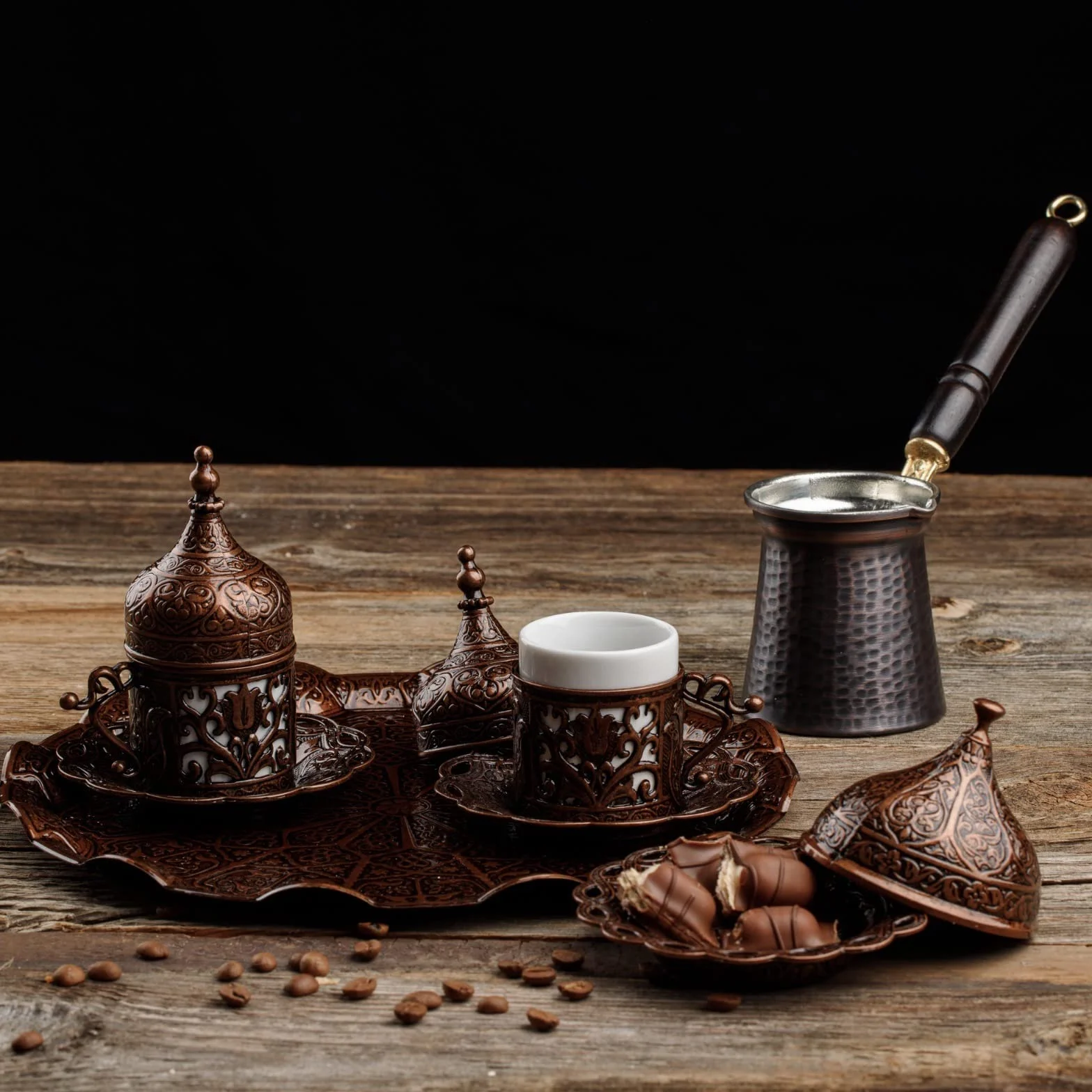 DEMMEX Set da Caffè Turco da 12 Pezzi con Cezve in Rame – Tazzine, Portatazze, Piattini, Zuccheriera e Vassoio – Elegante Set Artigianale per 2 Persone, Antico