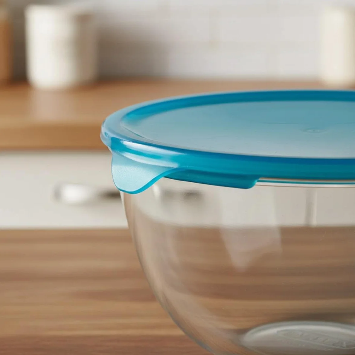 Pyrex 180P000 Ciotola di vetro ad alta resistenza con coperchio, Trasparente/Blu, 2 L