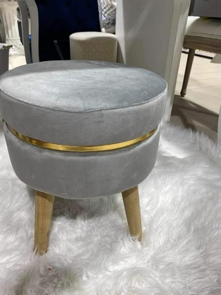 Sgabello poggiapiedi Sunshine GRIGIO 35x41,5 cm, Pouf per postazione trucco camera ragazza, Pouf camera make up, Pouf letto Vanity (TIA 55208)