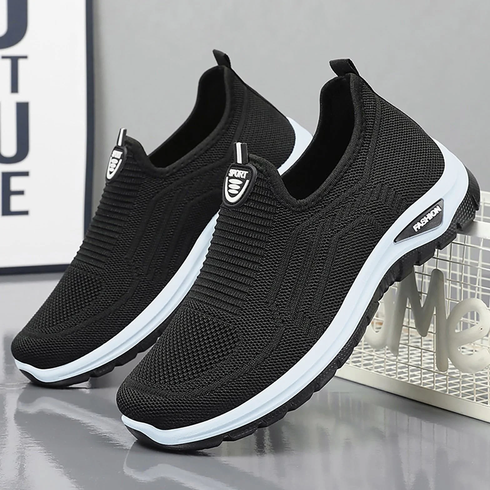 Scarpe da allenamento uomo traspiranti slip on sneaker leggere da corsa estive ortopediche suola morbida senza lacci