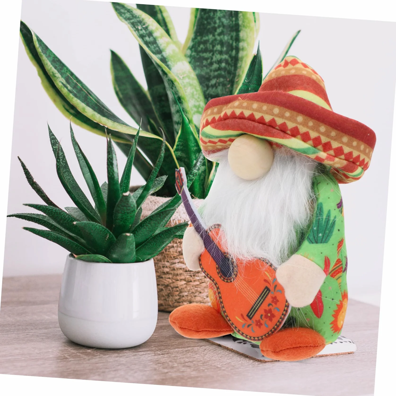 Vaguelly Statuetta Decorativa Gnome con Chitarra Fantastica Decorazione per Interni e Adatta per Uffici e Case Atmosfera Festiva Garantita