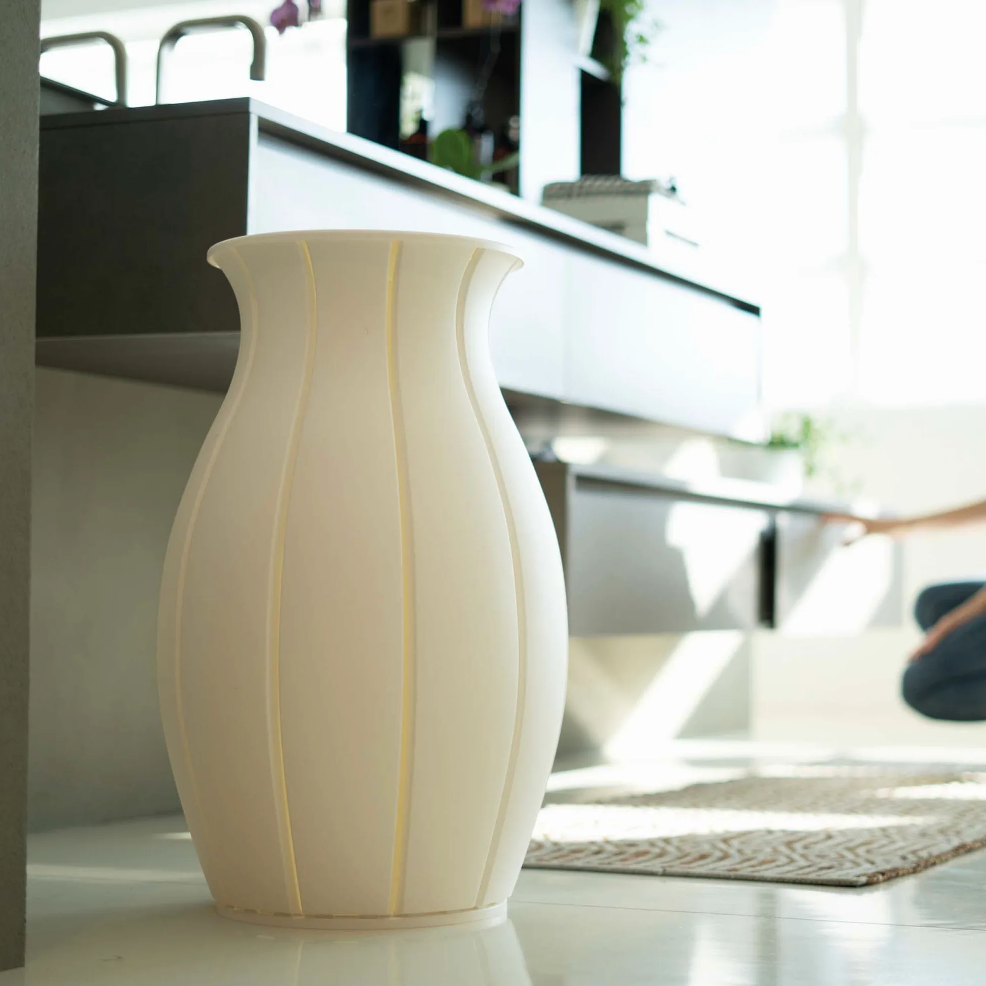 Guzzini - Home, NINFEA Portabiancheria - Bianco Latte, Ø 43 x h65 cm | 63 Lt. - 289102156