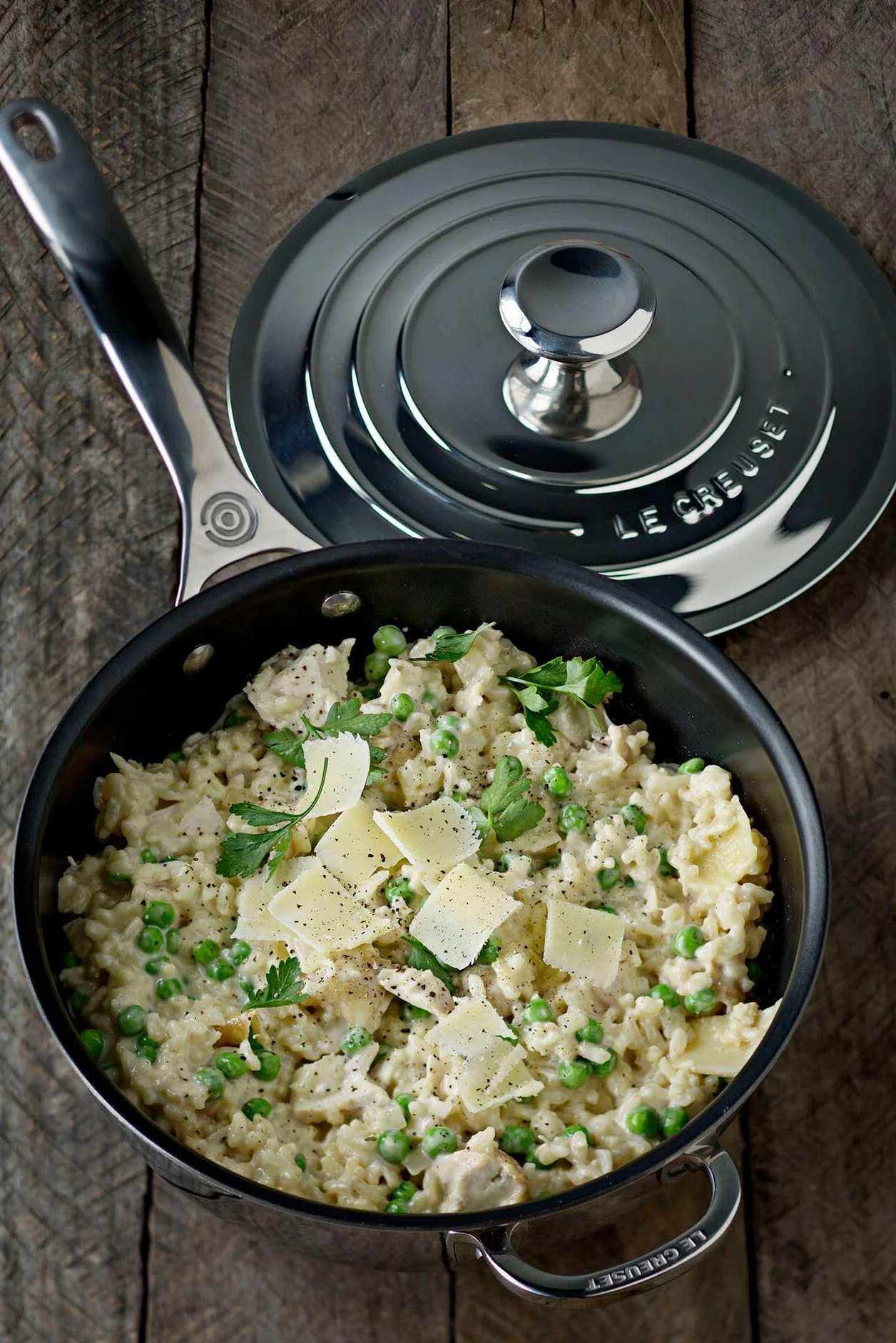 LE CREUSET Padella Dello Chef con Maniglia e Coperchio in Acciaio Inox, Interno Antiaderente, Diametro 24 cm, 96601424001700