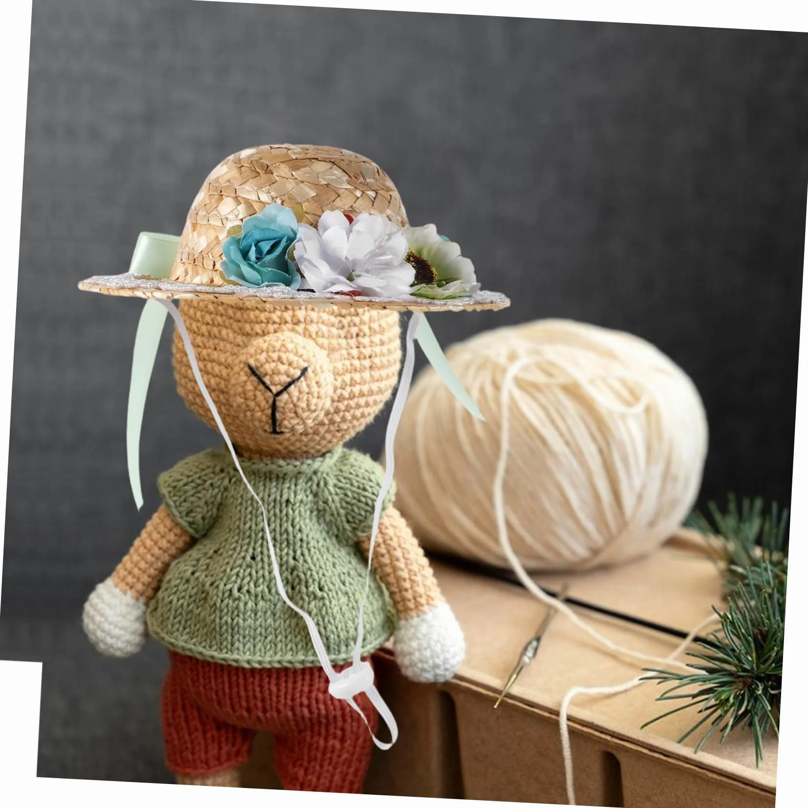 Holibanna Mini Cappello di Paglia per Bambole con Fiocco Verde Mini Cappellino Intrecciato per Decorazioni Diy e Feste Tema Boho