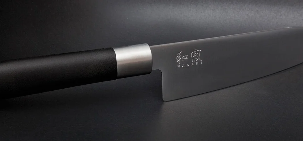 KAI Wasabi Black flessibile Coltello da Filetto 18,0 cm Lunghezza Lama - acciaio inossidabile 6A/1K6 lucidato 58 (±1) HRC - manico in polipropilene nero - coltello da filettare - Made in Japan