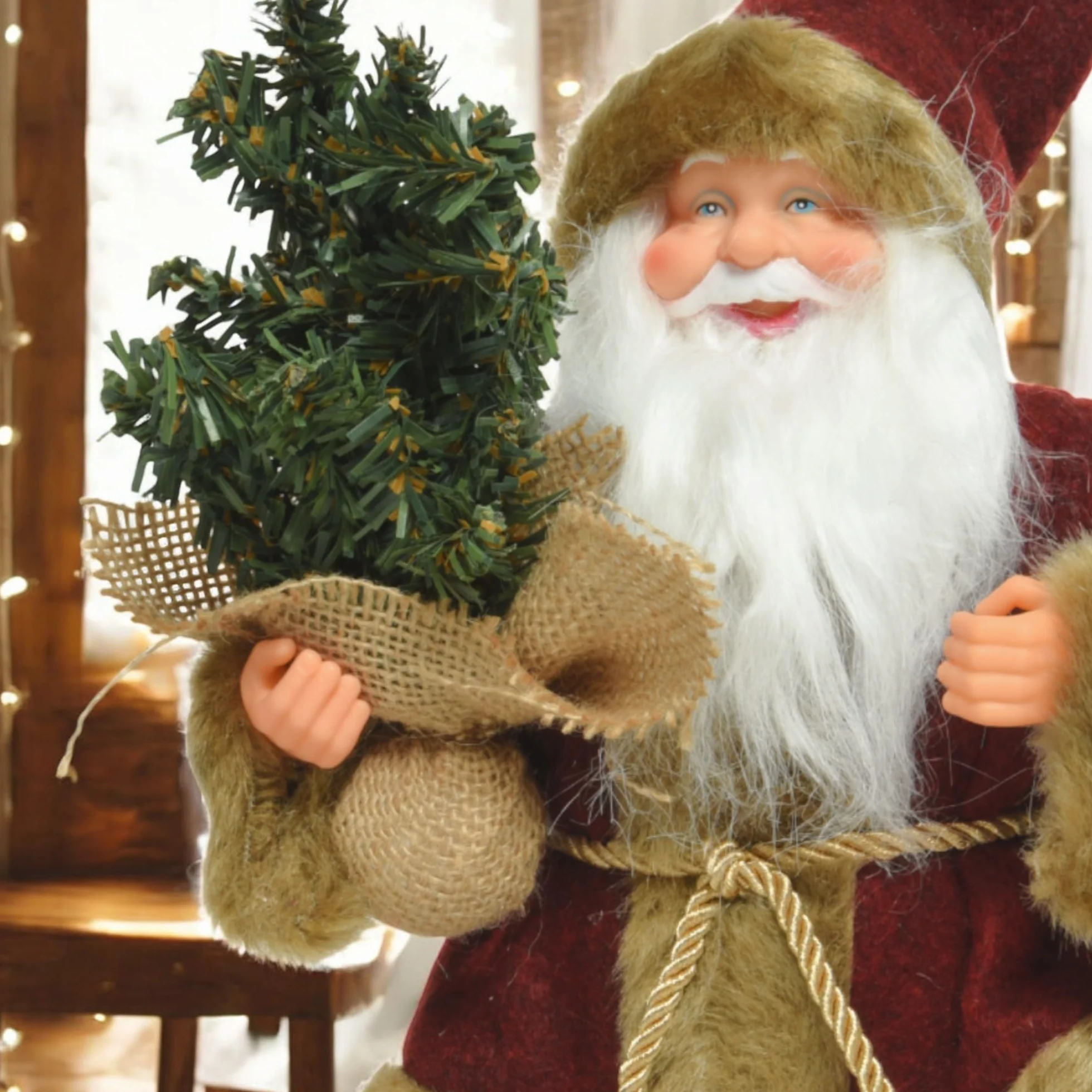 MIJOMA Statuetta decorativa di Babbo Natale – 30 cm nostalgica decorazione natalizia in rosso scuro con piccolo albero di Natale, decorazione natalizia invernale per atmosfera festiva