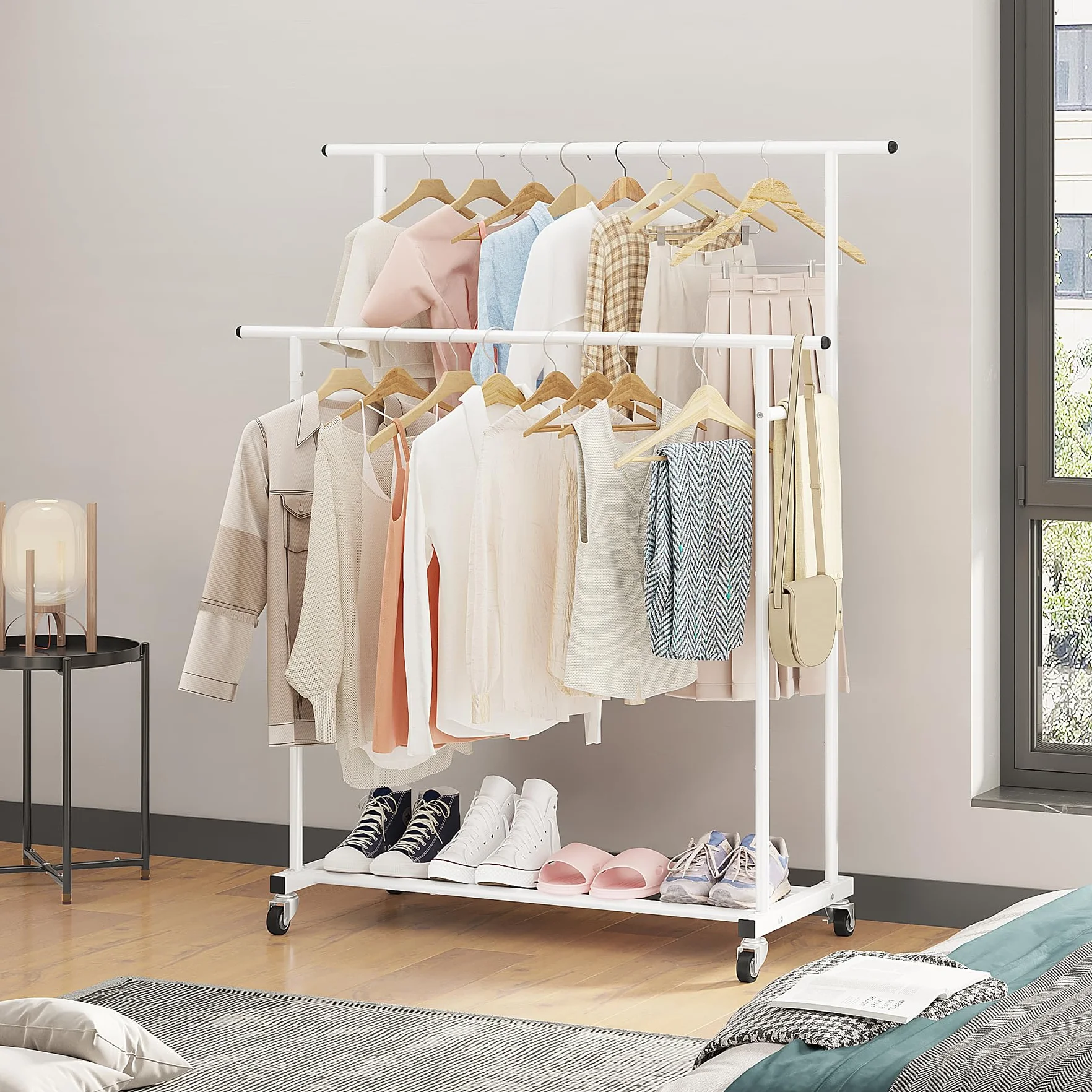 Calmootey Appendiabiti a doppia asta, appendiabiti portatile per camera da letto, soggiorno, negozio di abbigliamento, bianco