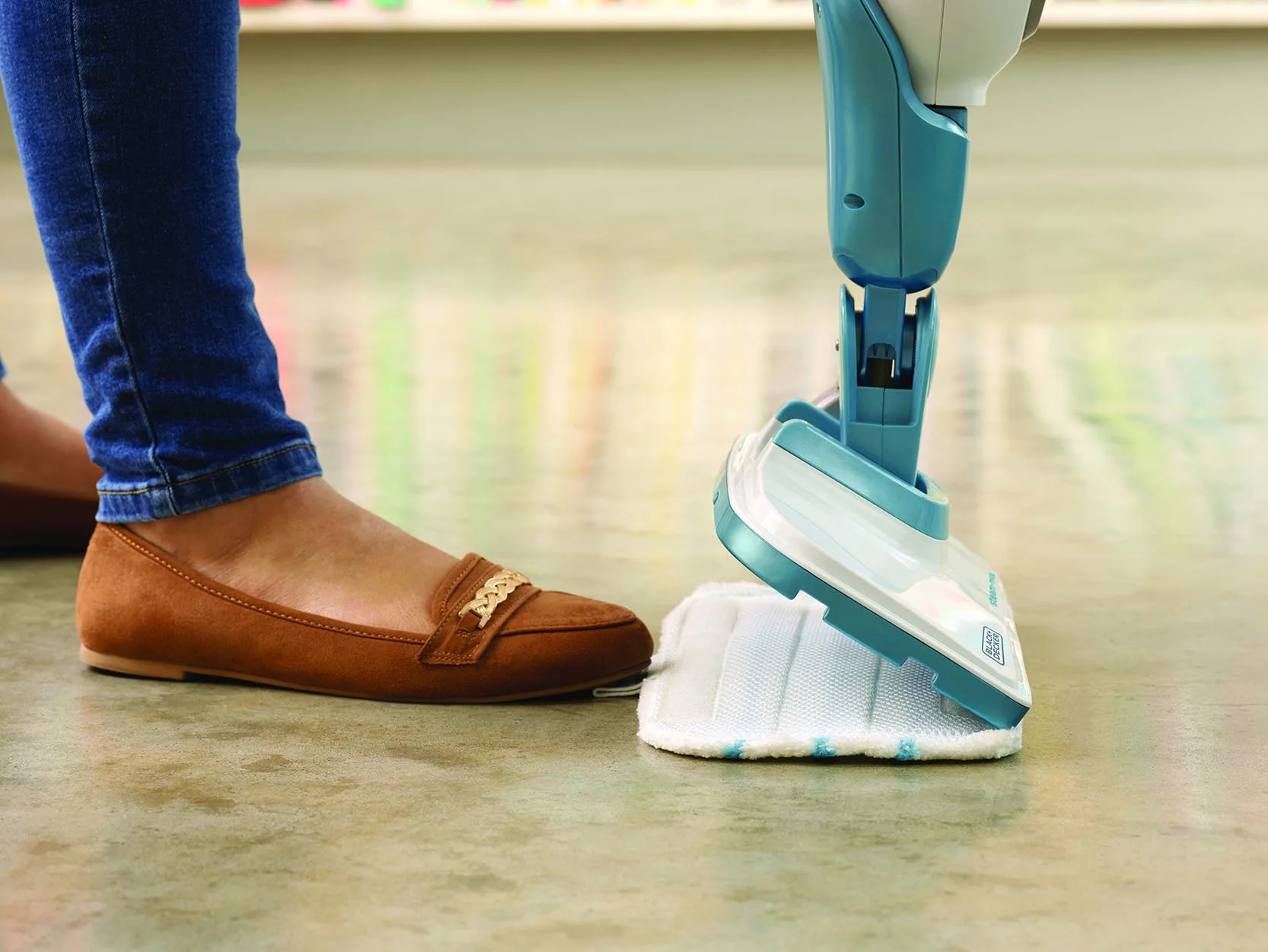 BLACK+DECKER, Scopa a Vapore Lavapavimenti Steam Mop 7in1, Testa Pivotante Adatta a Tutte le Superfici, con Tecnologia Autoselect per la regolazione del vapore, Capacità 500 ml 1600 W. FSMH1321-QS