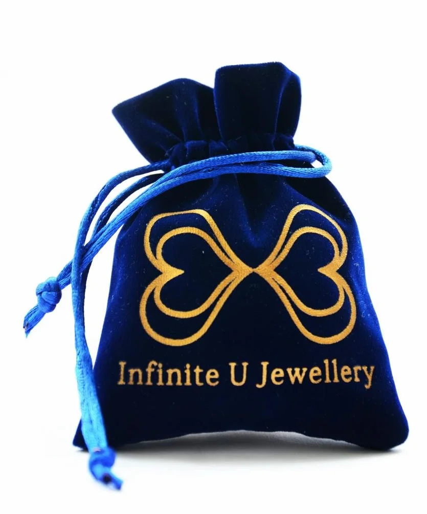 Infinite U Collana donna ciondolo giraffa argento Sterling 925 placcato rodio zirconia cubica