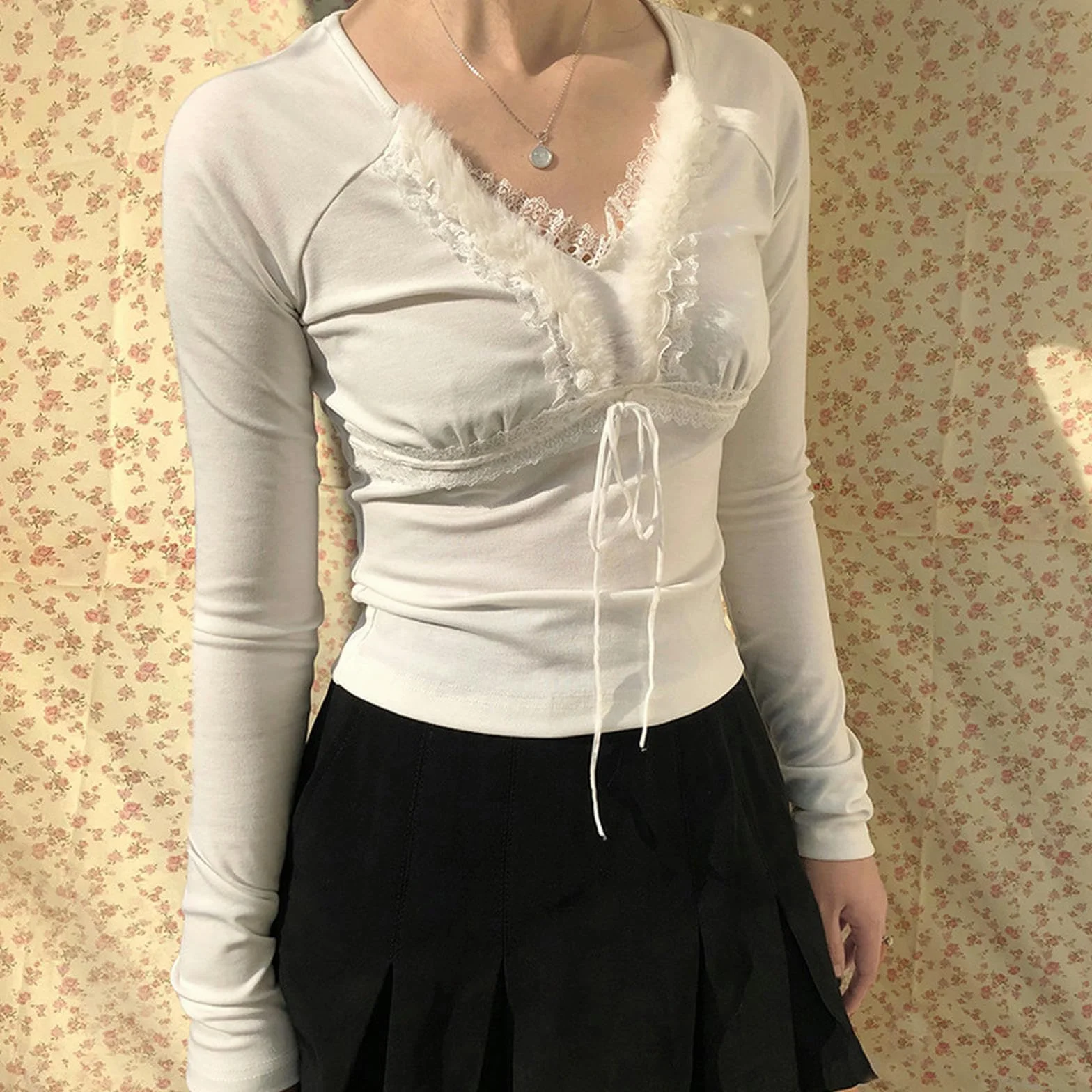 Dolce Bordo Grezzo con Cuciture in Pizzo Fiocco Scollo a V Top Corto Delicato Tinta Unita a Maniche Lunghe T-Shirt Slim Lavorata a Maglia con Fondo-Bianco-M