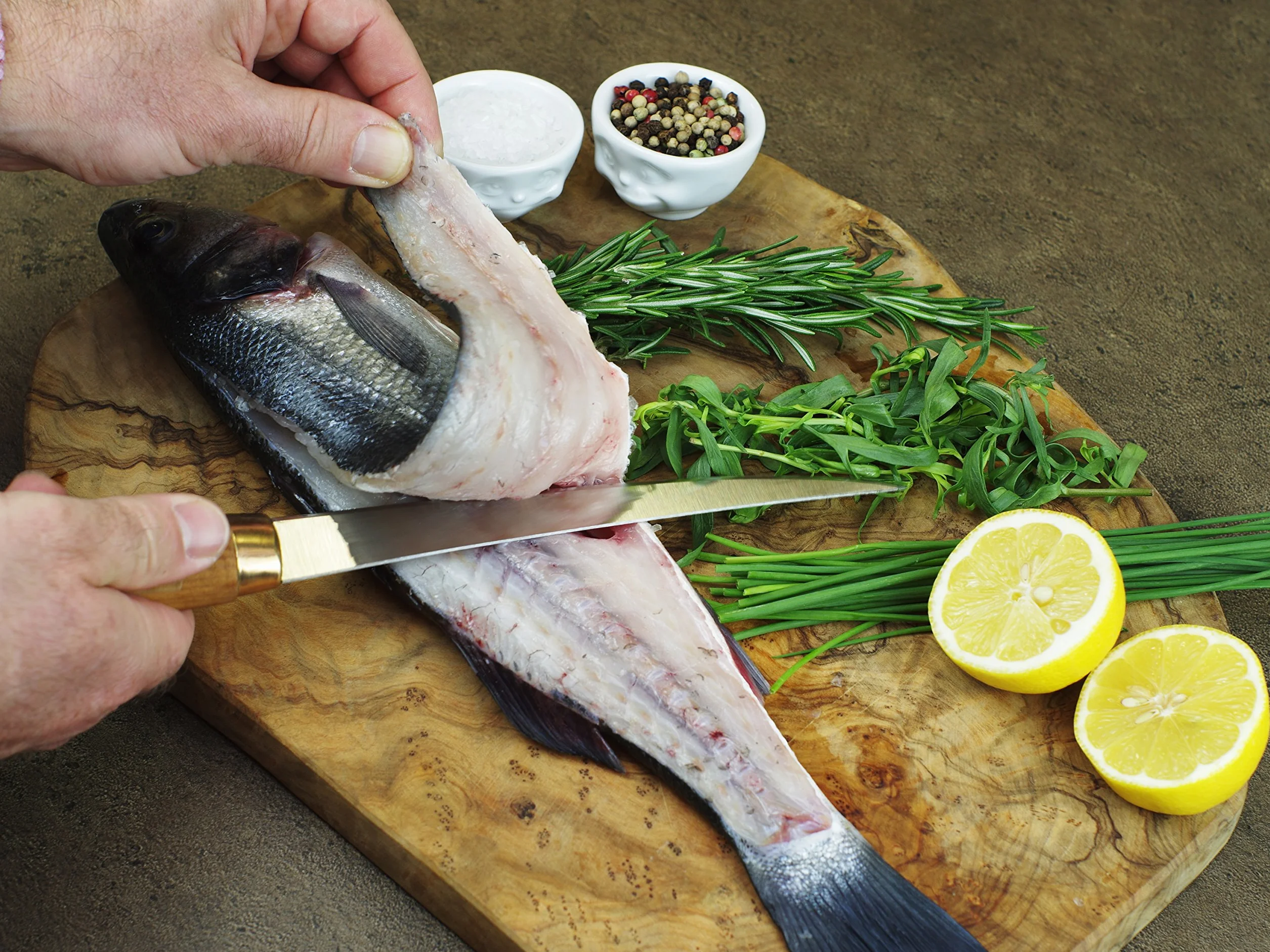 Marttiini, Coltello Superflex, da 30,6 cm + affilacoltelli Lansky Crock, coltello estremamente tagliente e flessibile, per pesce e carne