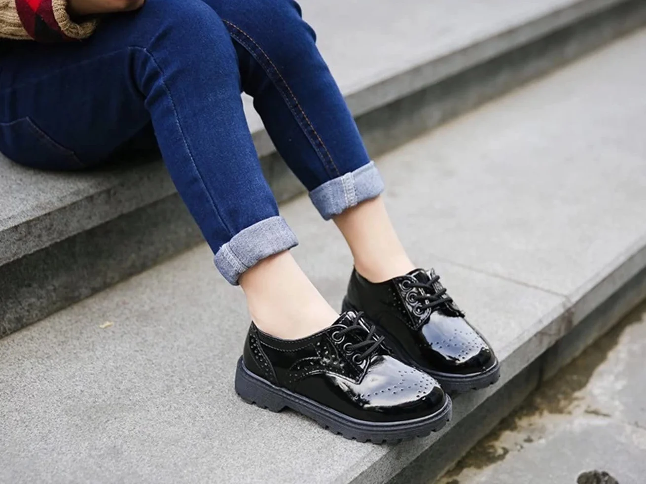 Scarpe Stringate Basse per Bambini e Ragazzi Oxford Brogue Vernice Scarpe Eleganti Bambina Impermeabili Leggere 21-37