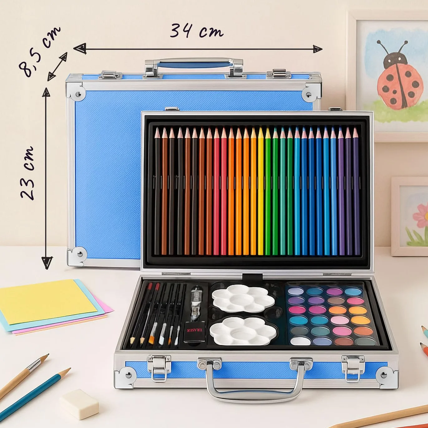 Maverton Valigetta Colori Personalizzata - Azzurra o Rosa a 2 Piani - Set Pittura e Disegno - Kit Matite Colorate Pastelli Pennarelli Colori a Matita - Regalo Bambini Compleanno
