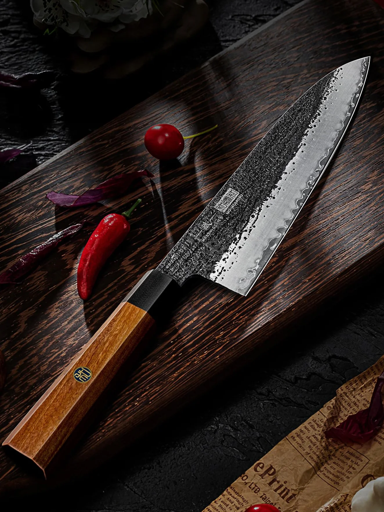 HOSHANHO Coltello da Chef da 20 cm, Coltello da Cucina in Acciaio ad Alto Tenore di Carbonio 10CR15MOV a 9 Strati, Coltello Chef Gyuto Professionale Giapponese con Manico Ottagonale in Palissandro