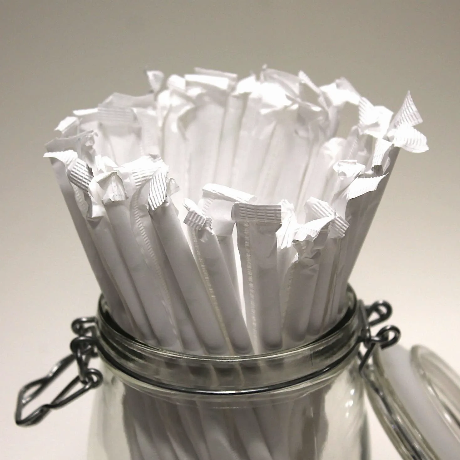 Cannucce di carta bianca (8 mm x 200 mm), confezionate singolarmente per la protezione, confezione da 800, ecologiche, altamente durevoli, adatte a tutte le occasioni
