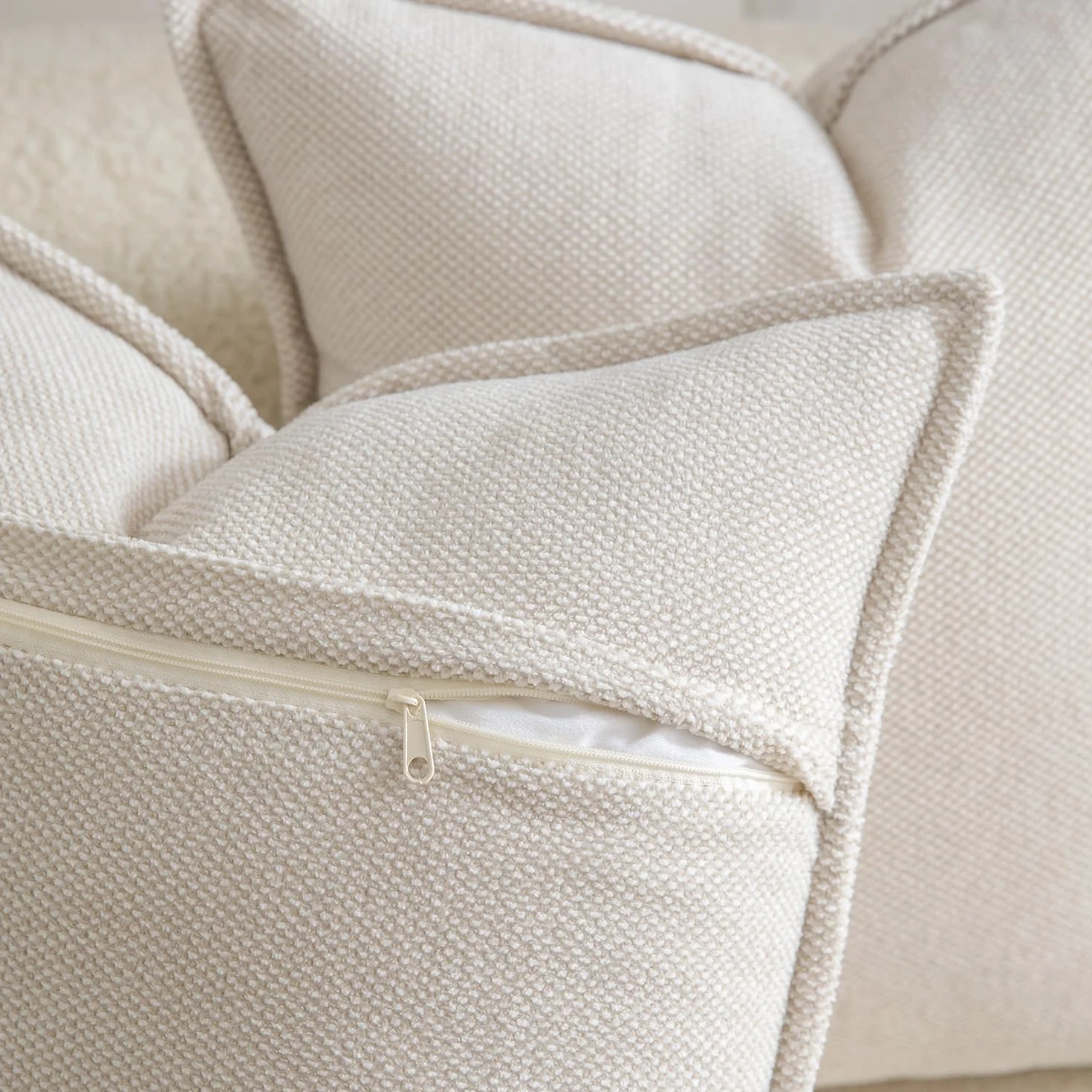 Madizz 2 Pezzi Copri Cuscini in Chenille con Bordo Decorativo Neutri Morbido Copricuscini Fodere per Cuscino Lusso Stile Arredi per Divano e Letto Beige 50x50 cm