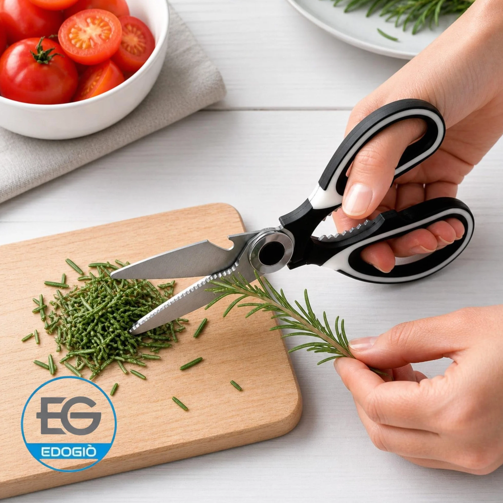 Forbici da cucina professionali in acciaio inox 304 multiuso con apribottiglie, adatte per carne, pesce e verdure, manico ergonomico antiscivolo e perno rinforzato.
