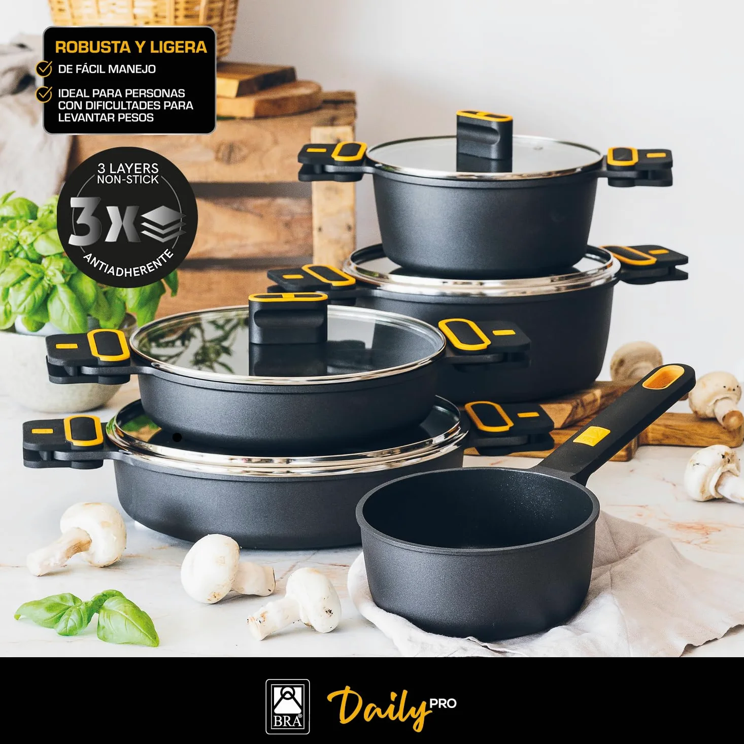 BRA Daily Pro | Casseruola bassa 36 cm, alluminio fuso | Antiaderente Senza PFOA, Adatta a tutti i tipi di piani cottura e induzione, Nero, Giallo