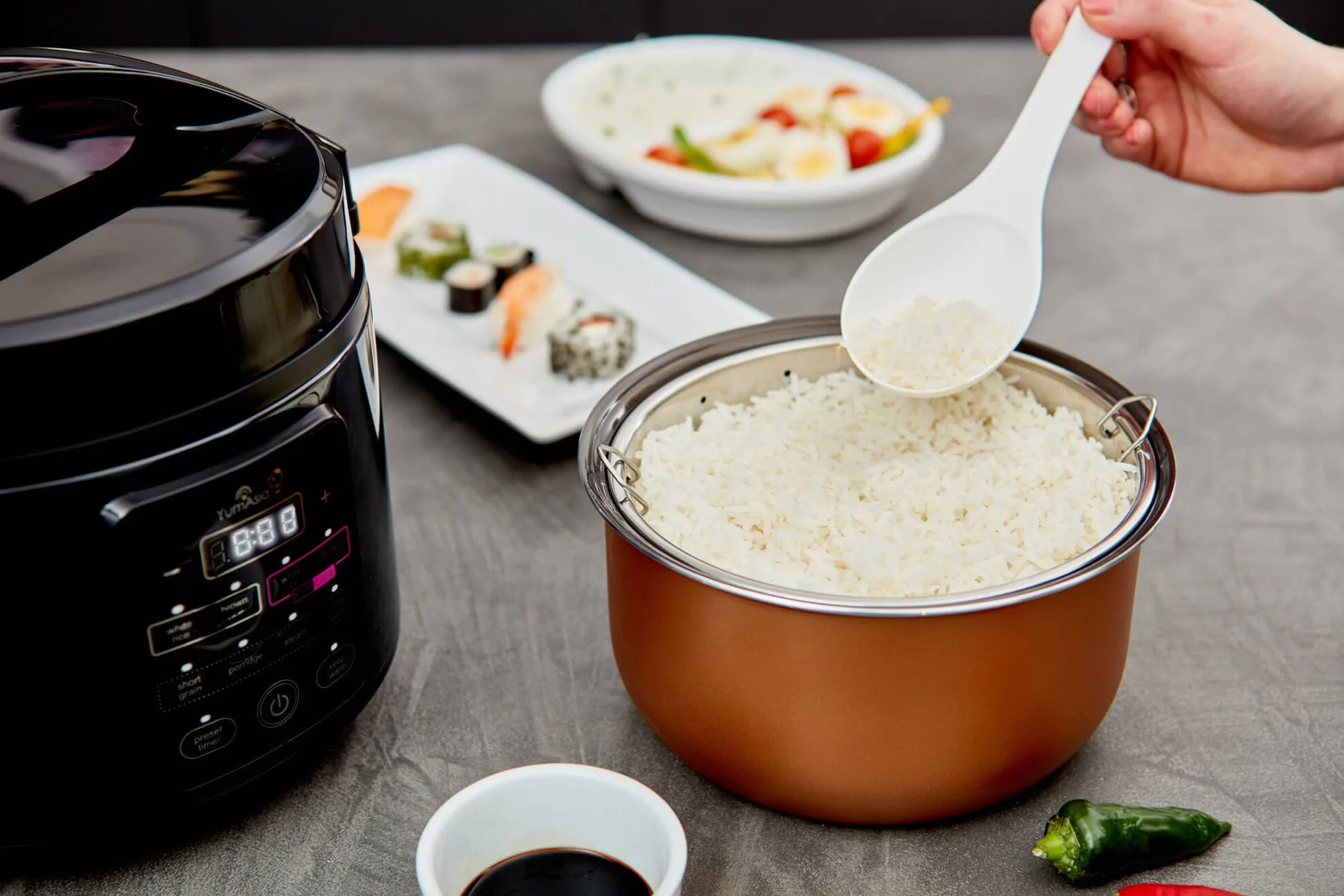 Yum Asia Kumo YumCarb Cuociriso con ciotola in ceramica e logica fuzzy avanzata, (5,5 tazze, 1 litro), 5 funzioni di cottura del riso, 3 funzioni di cottura multipla,) 220-240V
