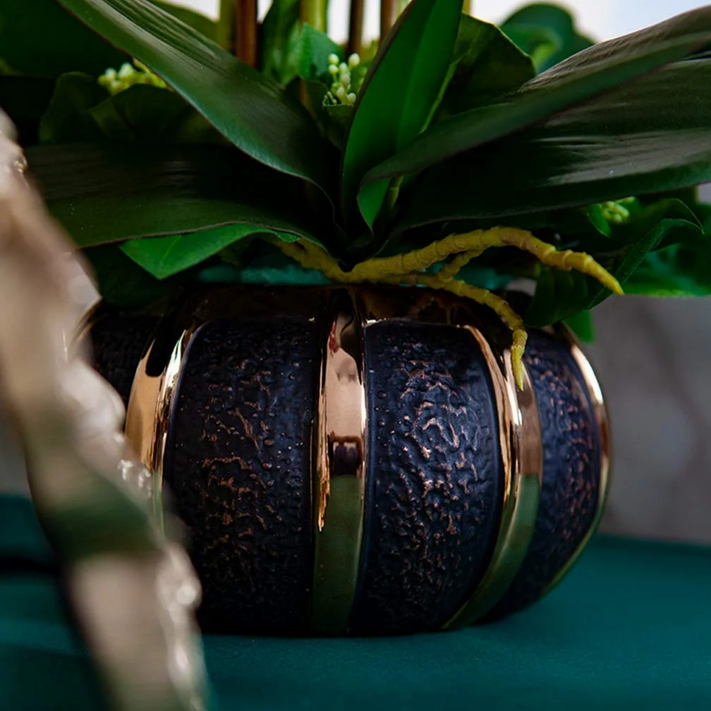 SDdPulse Orchidee artificiali Phalaenopsis con vaso per composizioni floreali, fiori finti bonsai, farfalle, set di decorazioni per la casa, ufficio, cucina, letto, viola