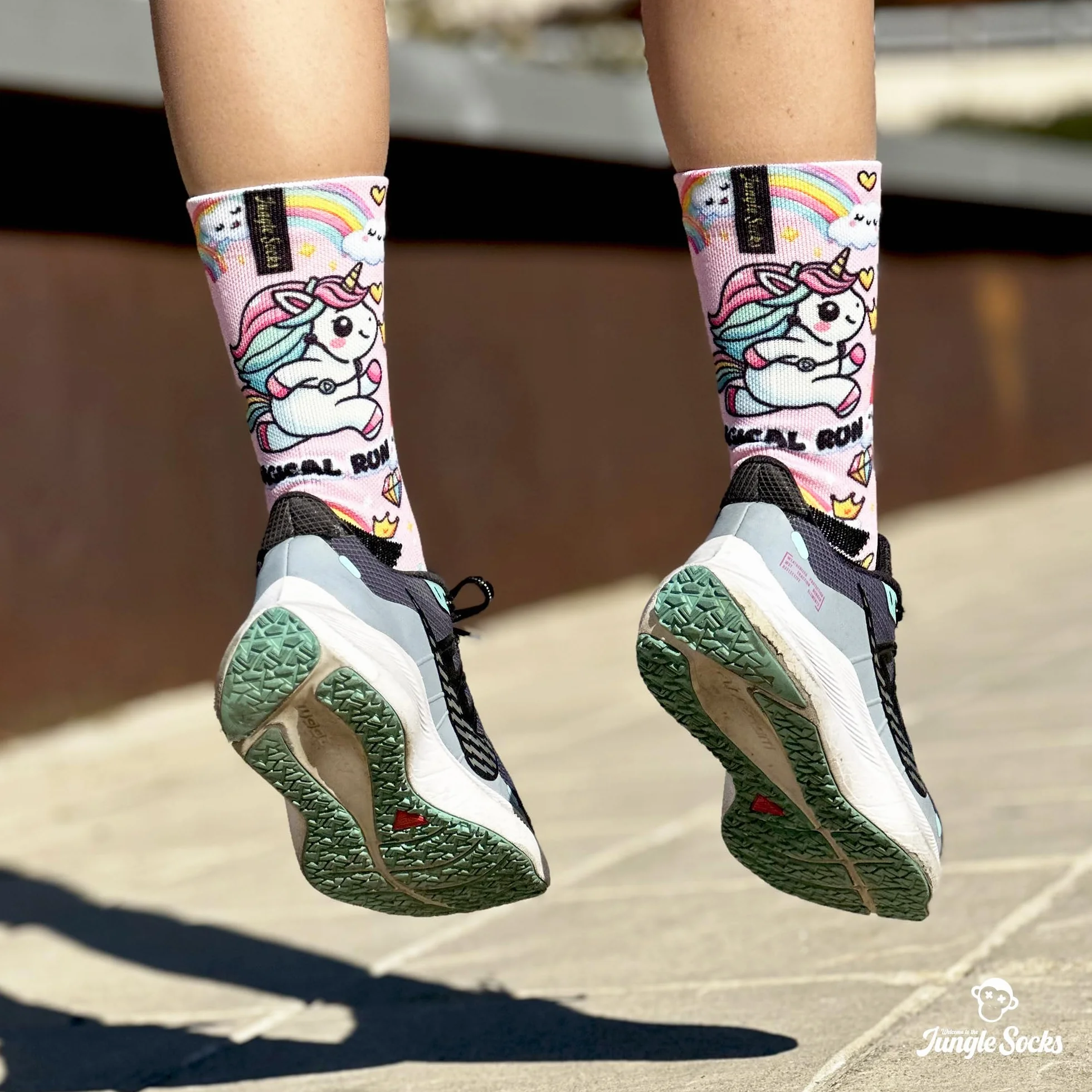 Jungle Socks Elite Series - Calze ad Alte Prestazioni per Running, Traspiranti, Compressive e Rinforzate.