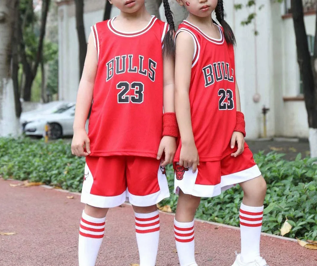 Completo da Basket Bambino 2 Pezzi - Maglietta e Pantaloncini 3-15 Anni