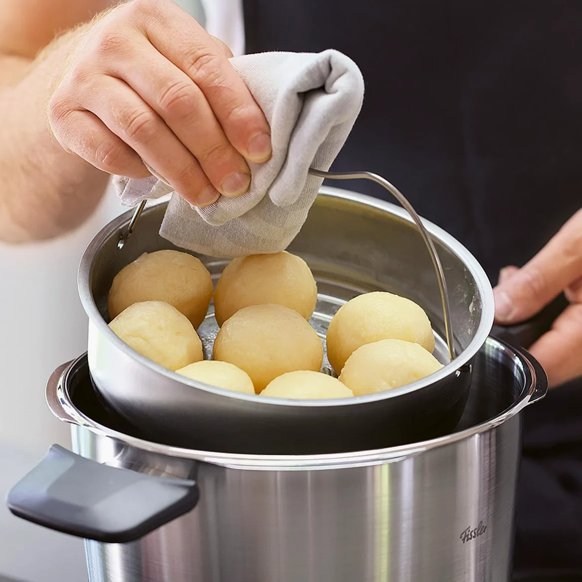 Fissler Vitavit Premium Pentola a pressione in acciaio inox 6 L, 22 cm, 4 livelli di cottura, incluso inserto, adatta a fornelli a induzione