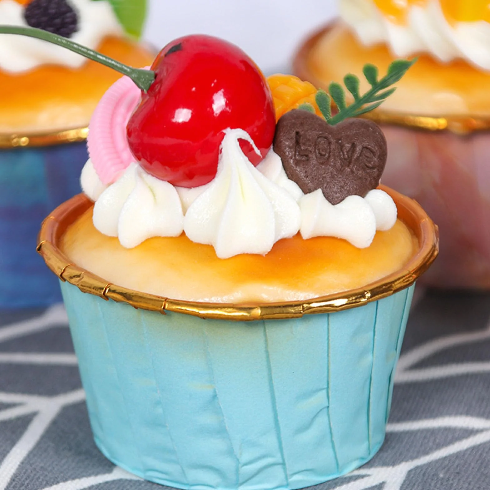 Pirottini per Cupcake Carta 6 Pezzi, Modelli Realistici Cupcake Finto Wrappers Muffin Cups per Feste