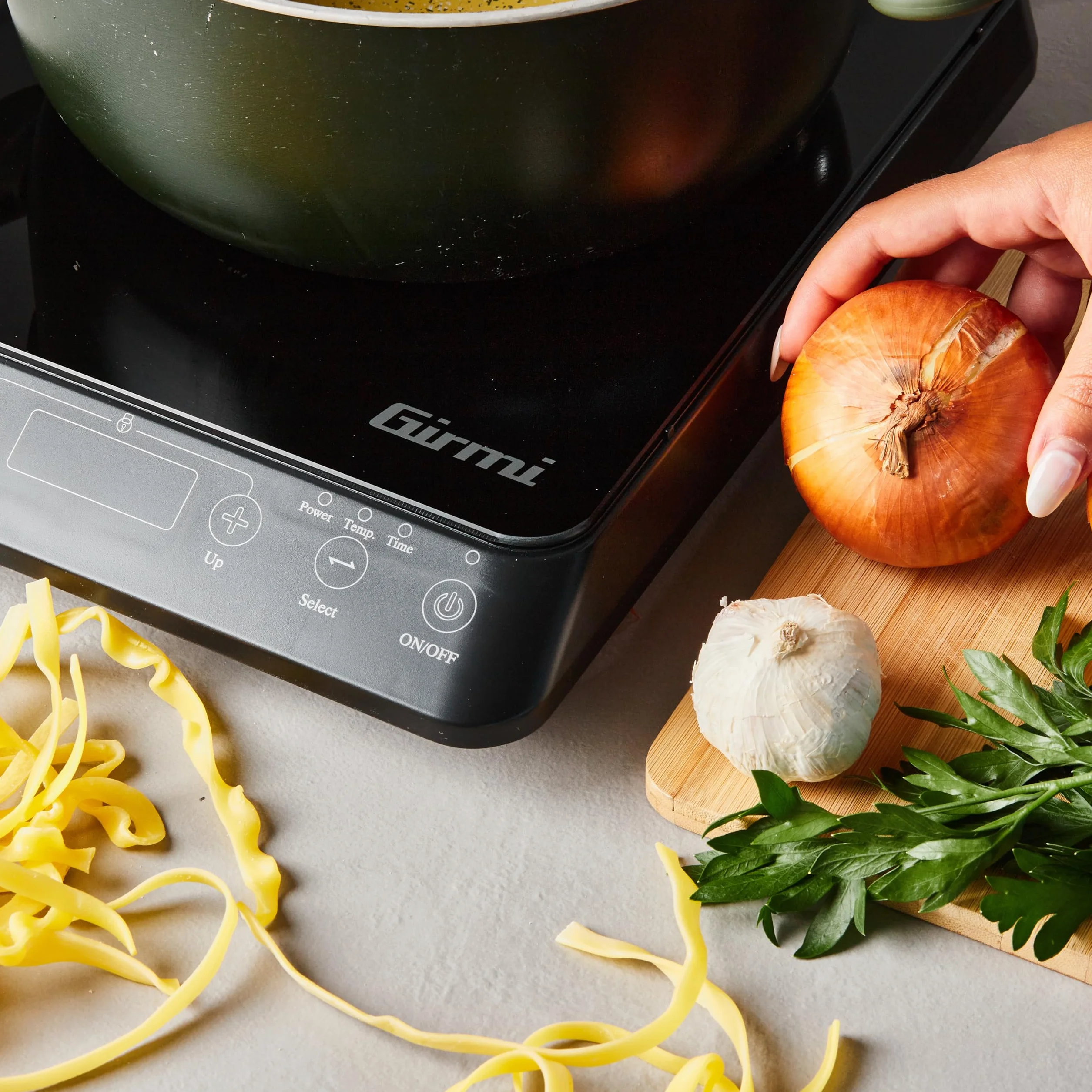 Girmi PI04 Piastra a Induzione Singola 2000W 10 Potenze Nero