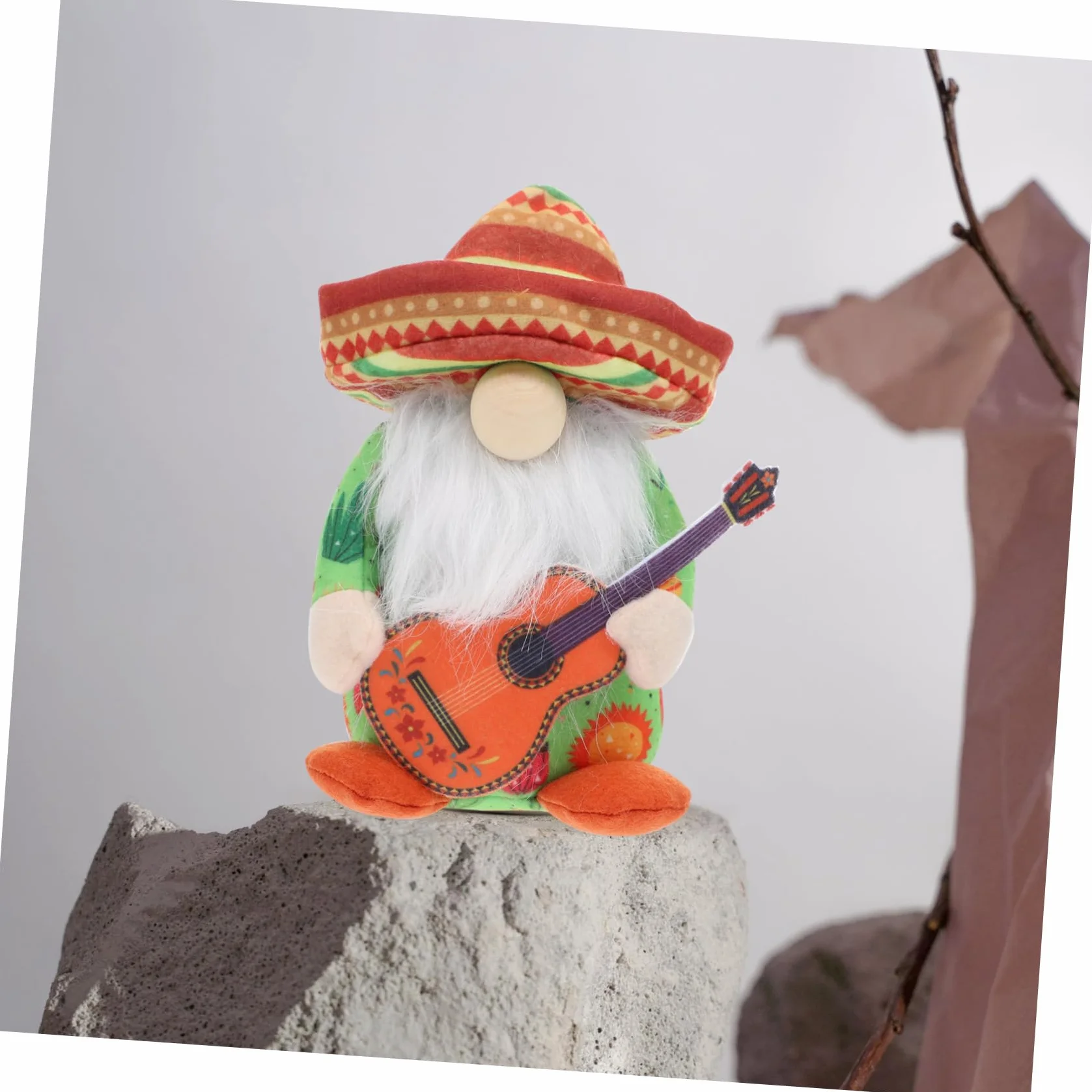 Vaguelly Statuetta Decorativa Gnome con Chitarra Fantastica Decorazione per Interni e Adatta per Uffici e Case Atmosfera Festiva Garantita