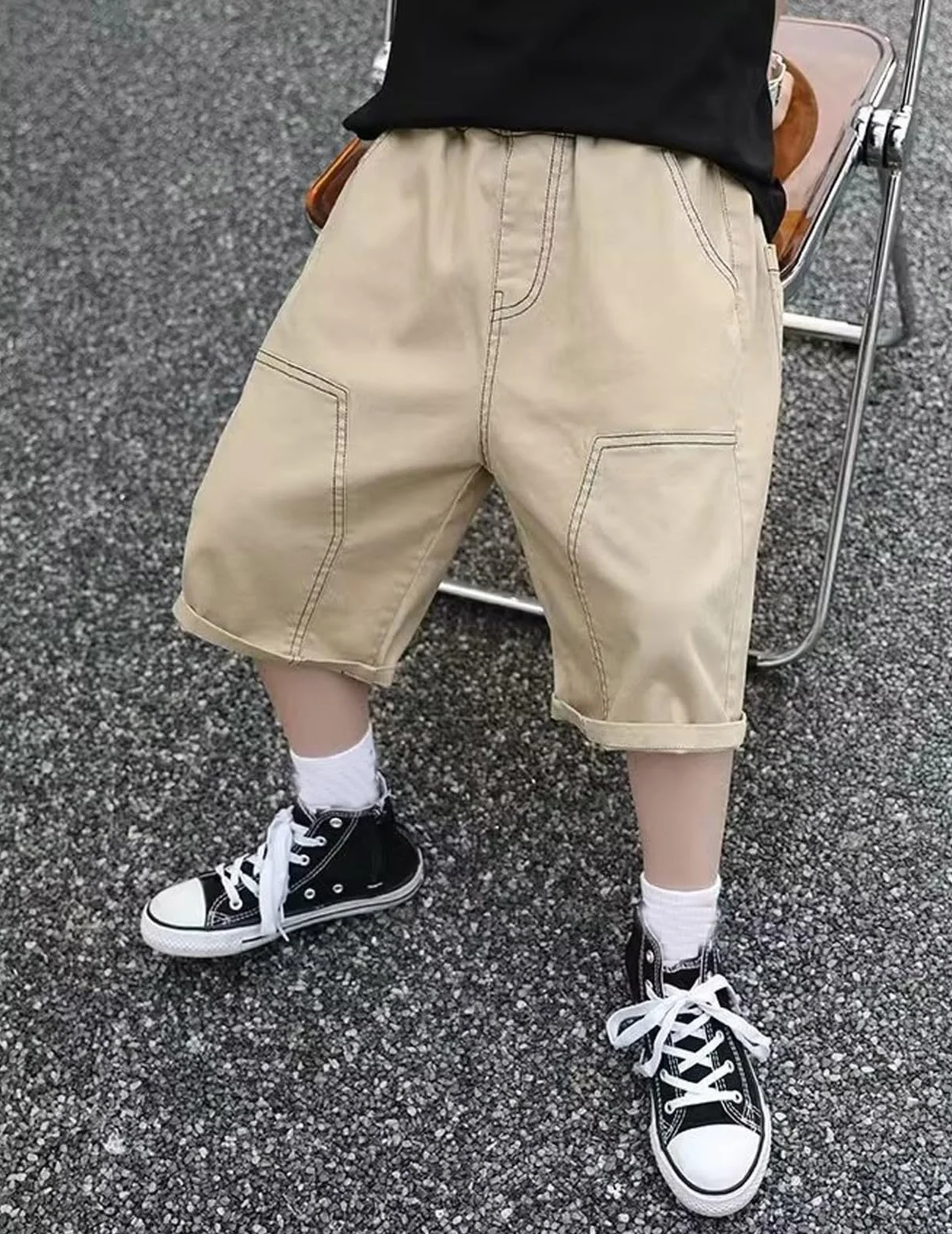 Pantaloncini cargo per bambini elasticizzati modello 98