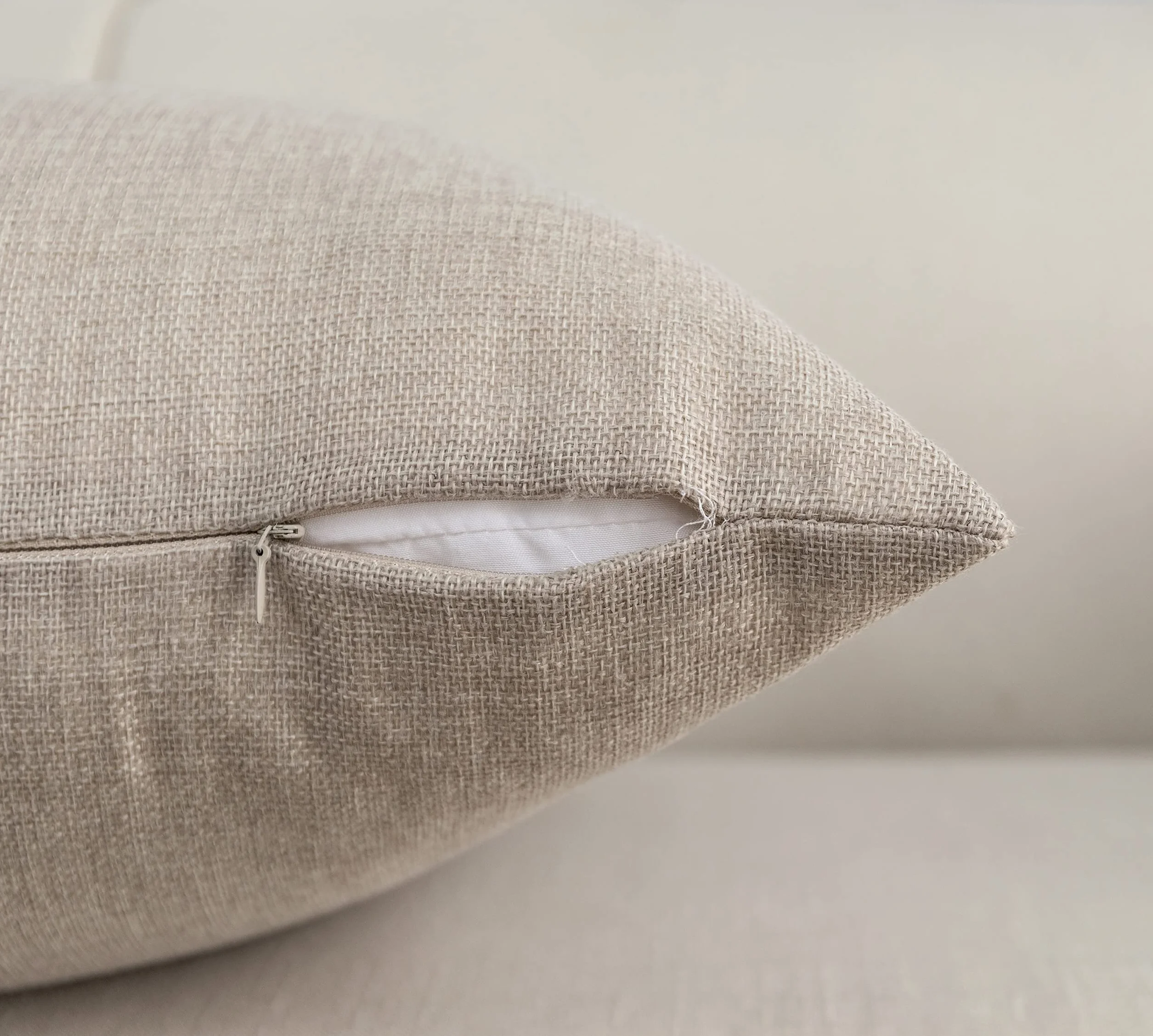 GIRASOLE HOME Coppia Federe Cuscini in Simil Lino Antiacaro e Ipoallergenico Per Divano e Letto Copricuscini Arredamento Casa con Zip Invisibile 2 pezzi (60x60cm, Tortora)
