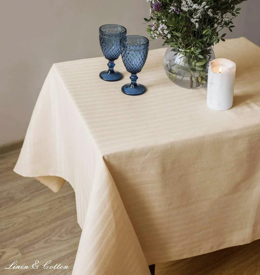 LINEN & COTTON Tovaglia da Tavola Elegante Jasmine - 48% Lino, 52% Cotone, Crema/Rosa Cipria (150 x 350 cm) Tovaglia Rettangolare Grande Lunga per Matrimonio Banchetto Compleanno Ristorante Albergo