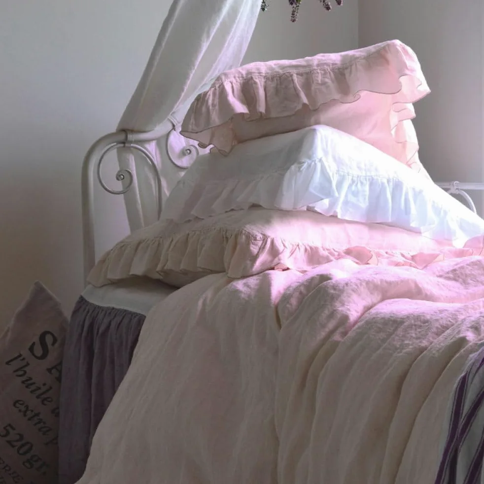 Federe bianche con bordi increspati Copricuscini per biancheria da letto di dimensioni standard Chiusura a busta Sham Solido, grigio scuro, 50x80 cm