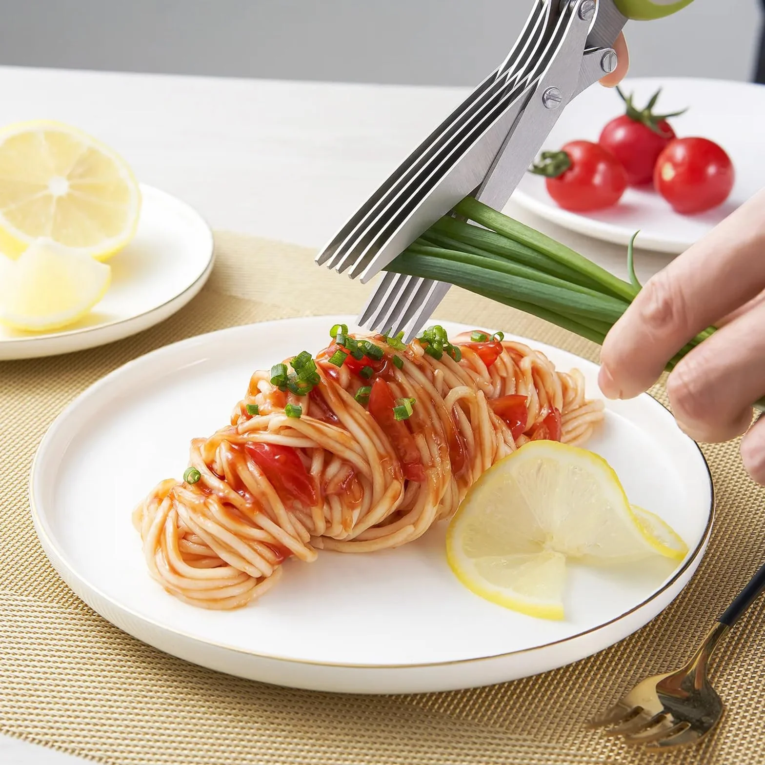 Relota Forbici per Erbe Aromatiche, Forbice Cucina a 5 Lame in Acciaio Inox con Coperchio di Sicurezza, Forbici Cucina per Erba Cipollina, Prezzemolo, Erbe Aromatiche, Spezie Verdure