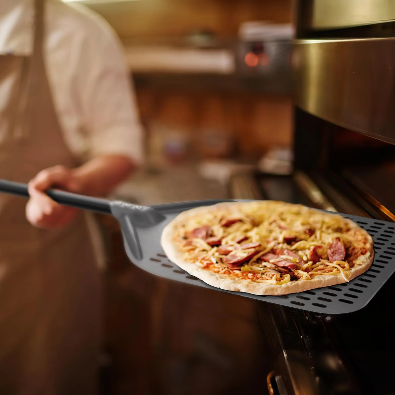 Pala per Pizza Forata 12 Pollici in Alluminio Anodizzato con Manico Lungo Rimovibile