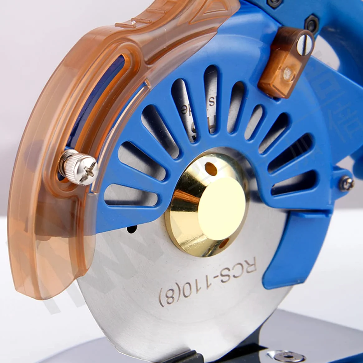 Taglierina elettrica senza fili, velocità regolabile, per tagliare panni, cotone, seta, lana, carta, tappeti, include 2 batterie da 16,8 V 2500 mAh