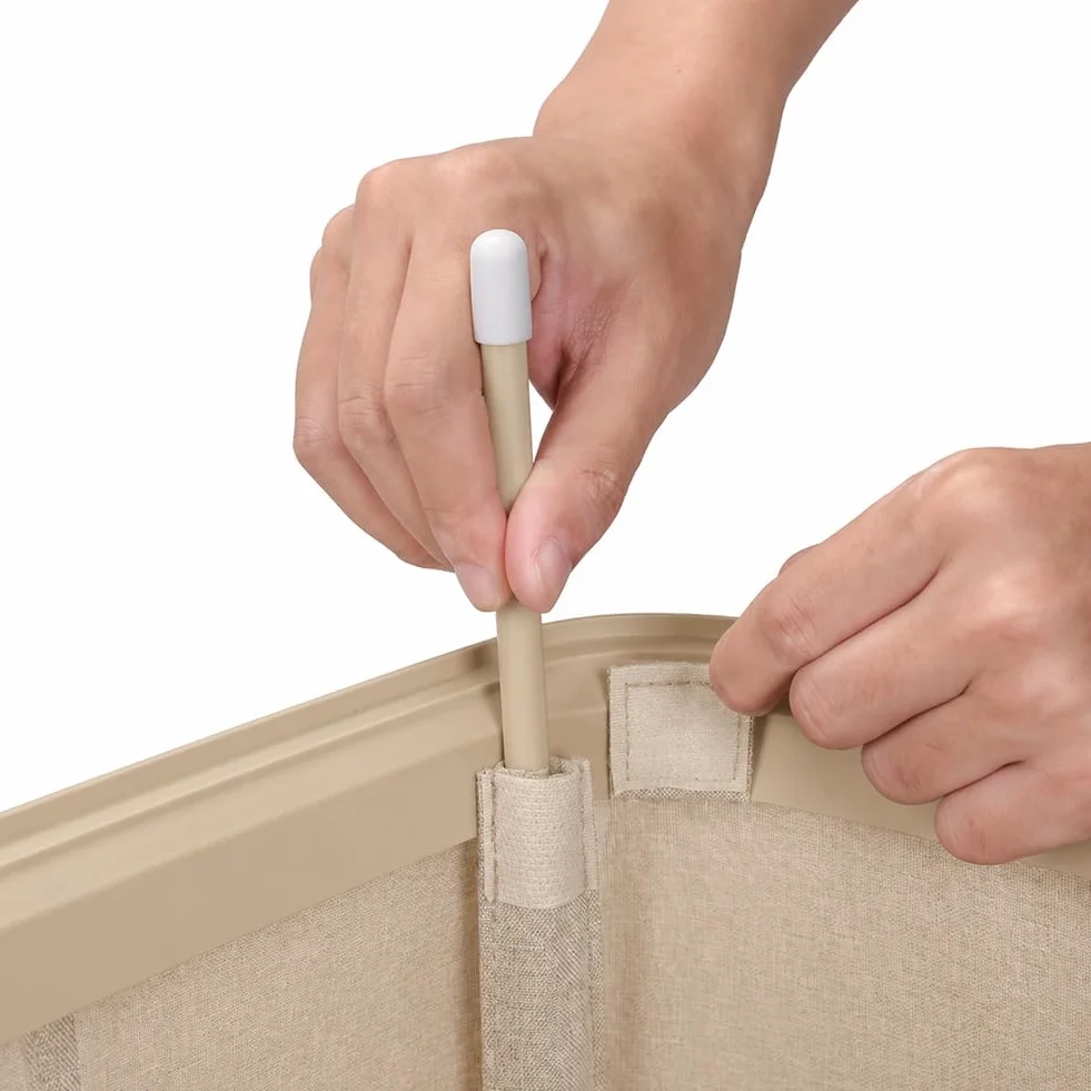 BAKAJI Cesto Portabiancheria Sporca a 2 Scomparti, Cestino Doppio in Poliestere con Sacchi Estraibili per Biancheria e Bucato con Maniglie, Coperchio Antiodore, 56 x 40 x 67 cm (Beige)