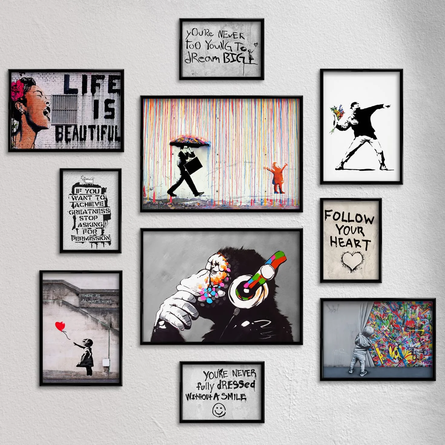 Giallobus - Set 10 poster da parete - Banksy - Raccolta Banksy 1 - Carta Patinata - | 2 x A3 42x30cm | 4 x A4 30x21cm | 4 x A5 21x15cm | - SENZA CORNICI - Stampe moderne soggiorno