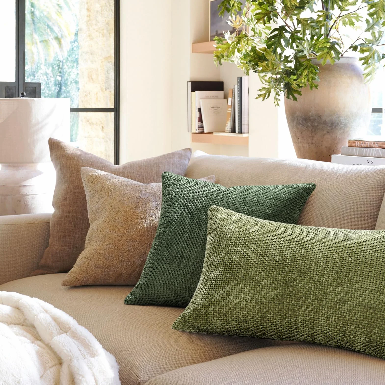 Topfinel Set di 4 Federe Cuscini in Ciniglia 40x40cm per Divano Decorative Federe Copricuscini per Soggiorno Camera da Letto con Cerniera Invisibile Fodere Cuscino Verde